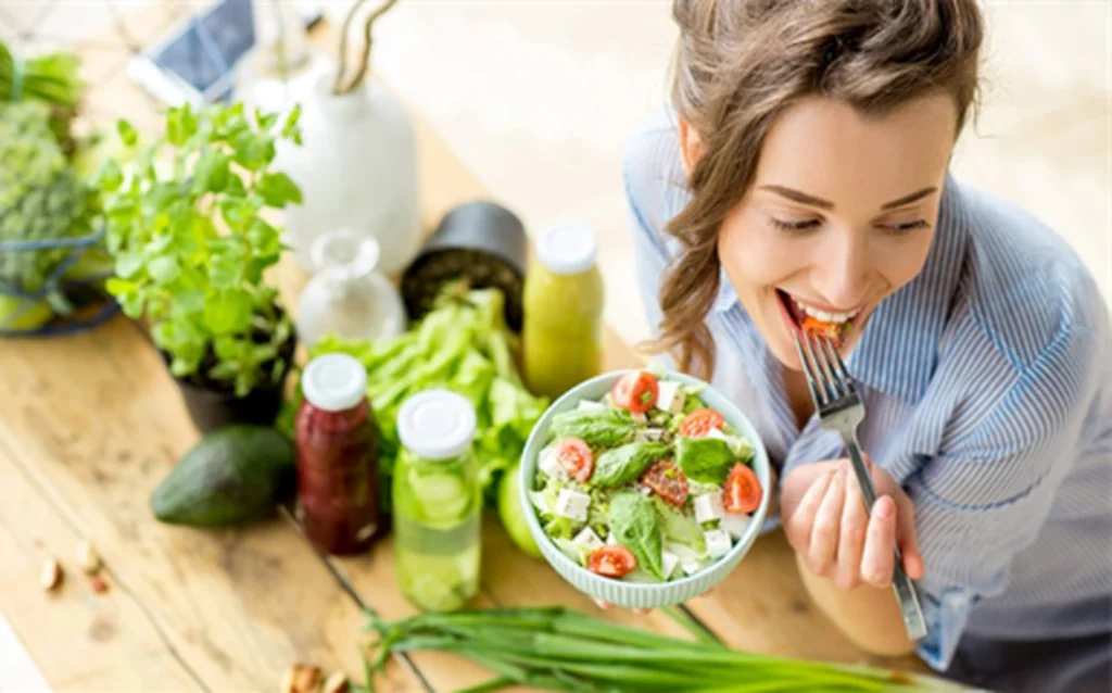 nên ăn rau xanh trước khi ăn tinh bột